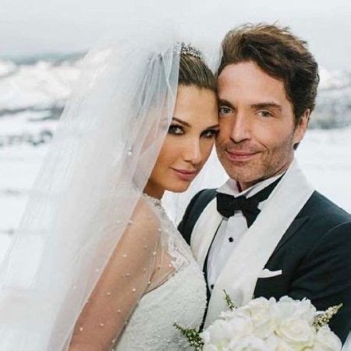 Cynthia Rhodes' Marital Status Revealed